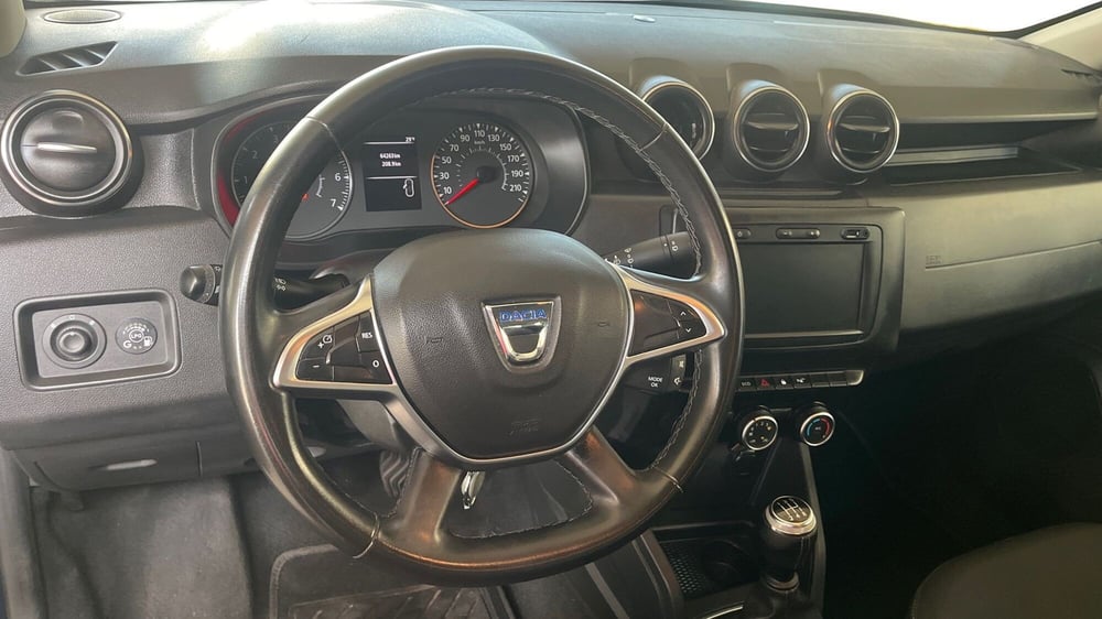 Dacia Duster usata a Catania (7)
