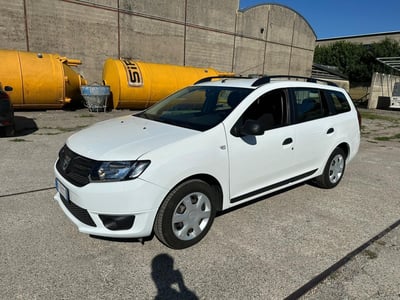Dacia Logan MCV 1.2 75CV Serie Speciale Ambiance Family del 2016 usata a Lissone