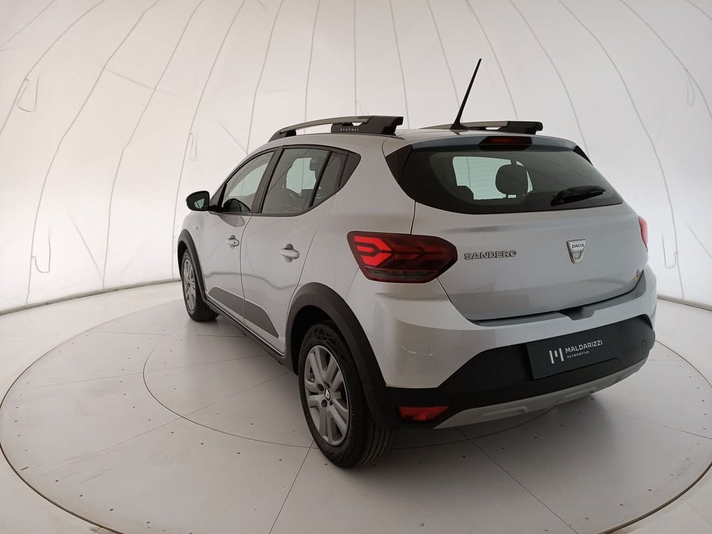 Dacia Sandero usata a Bari (4)