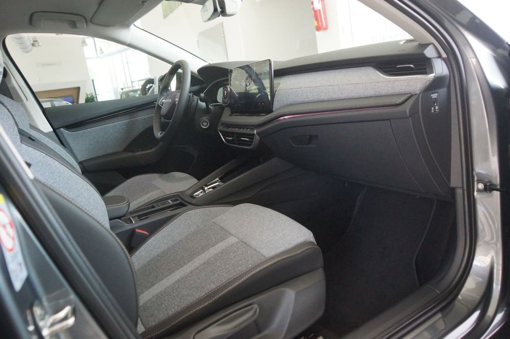 Skoda Octavia Station Wagon nuova a Torino (10)