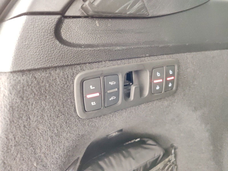 Audi Q7 usata a Massa-Carrara (14)