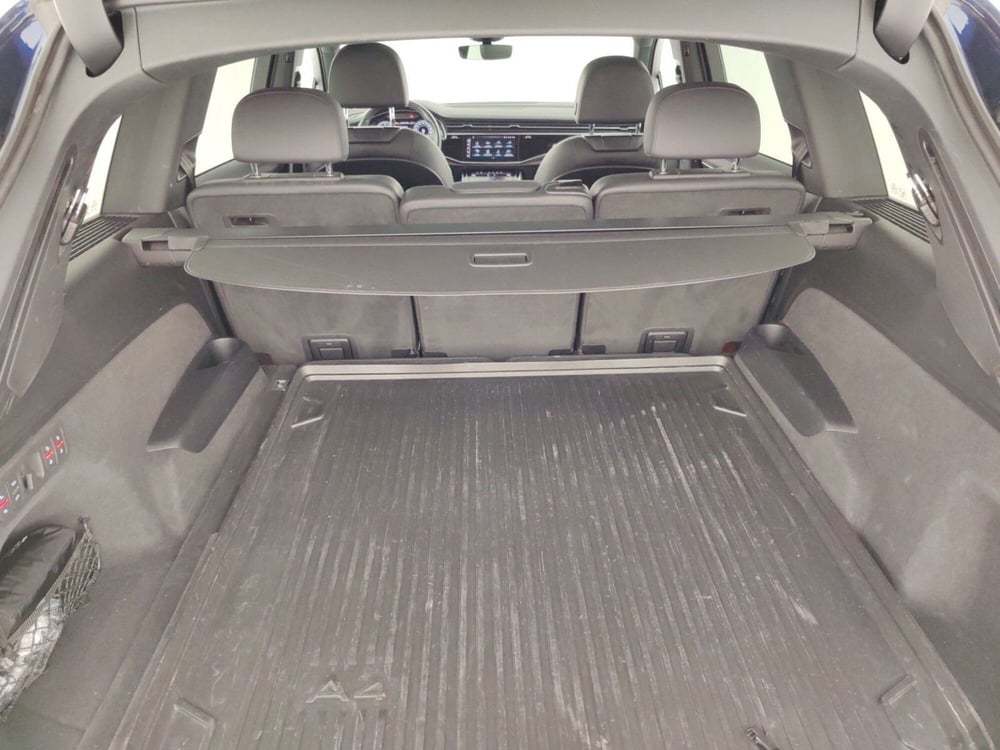 Audi Q7 usata a Massa-Carrara (16)