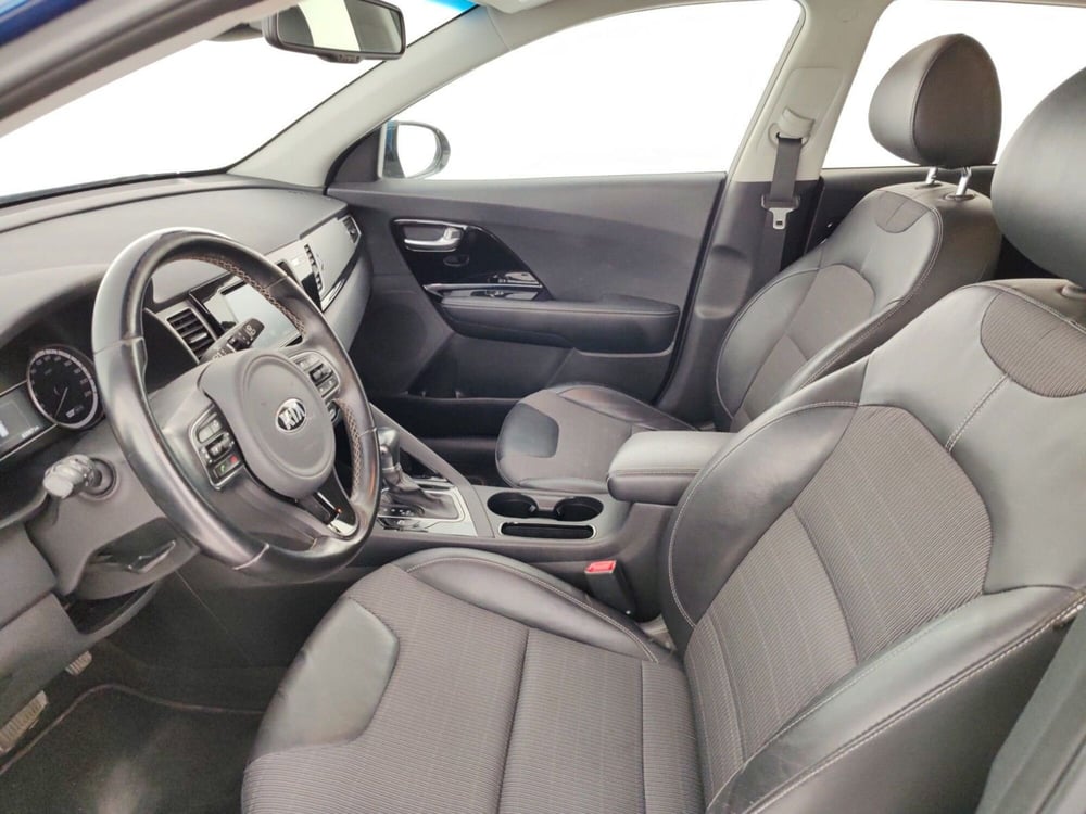 Kia Niro usata a Massa-Carrara (7)