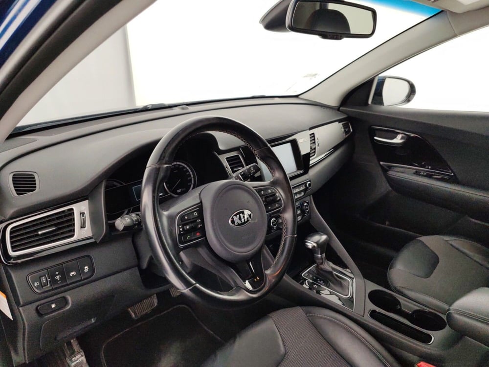 Kia Niro usata a Massa-Carrara (8)