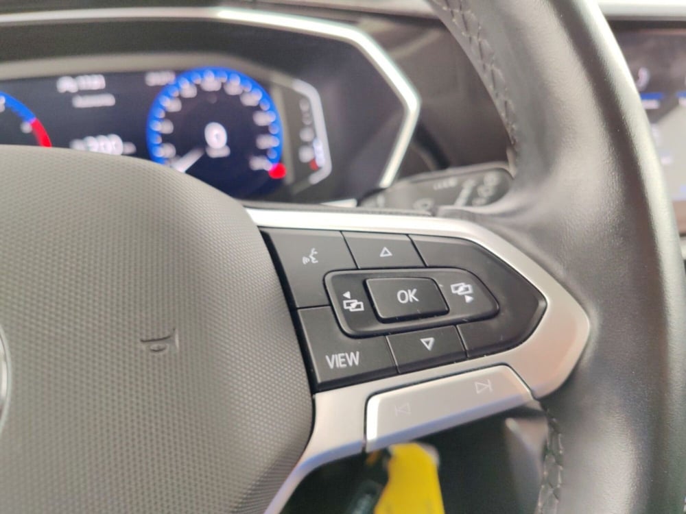 Volkswagen T-Cross usata a Massa-Carrara (13)
