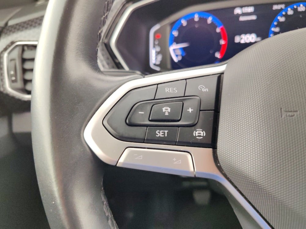 Volkswagen T-Cross usata a Massa-Carrara (14)