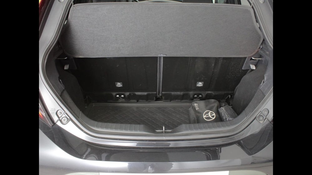 Toyota Aygo X usata a Palermo (9)