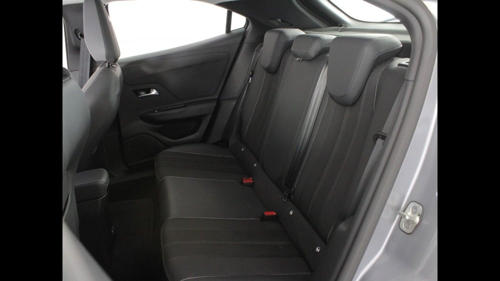Opel Mokka usata a Palermo (12)