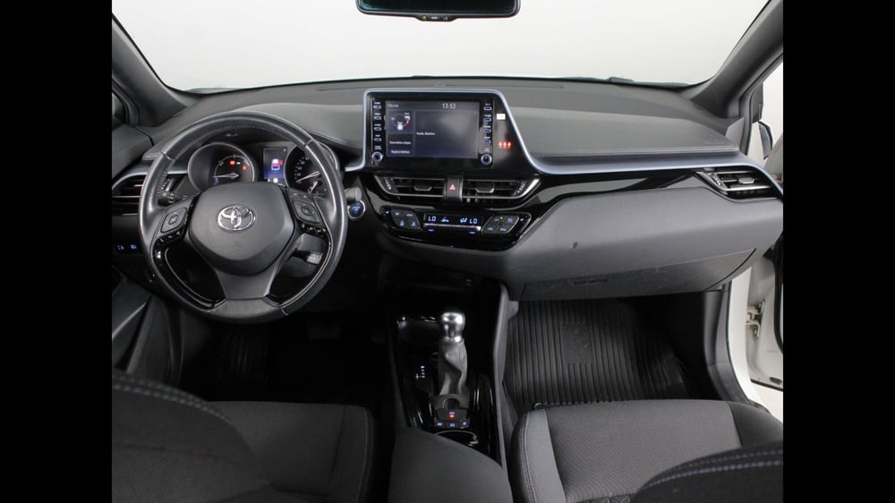 Toyota Toyota C-HR usata a Palermo (9)
