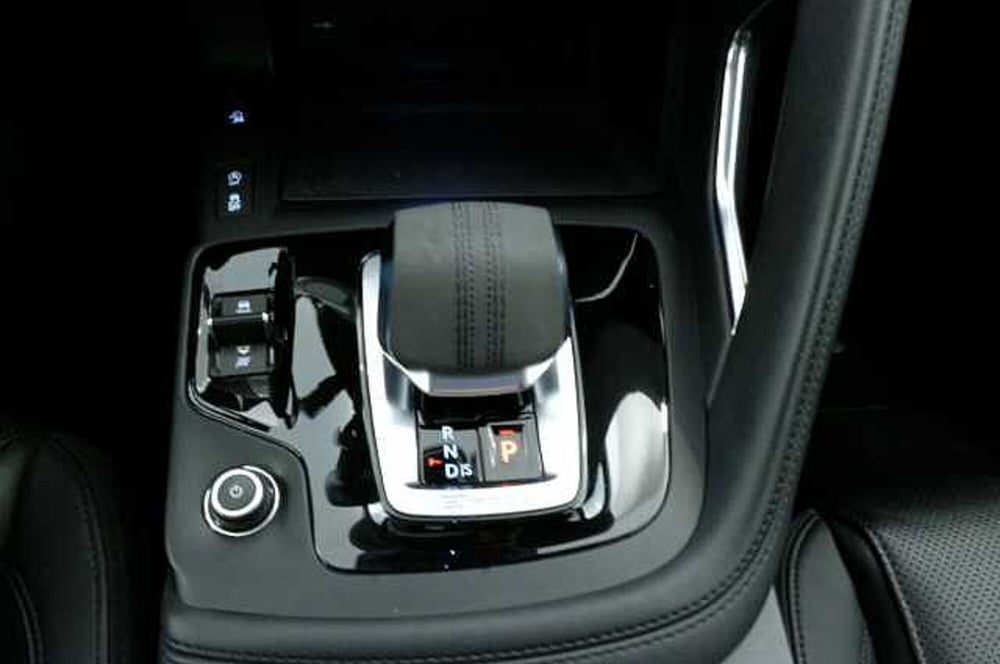 Jaguar E-Pace usata a Mantova (18)