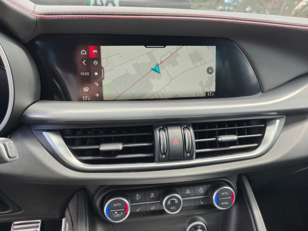 Alfa Romeo Stelvio usata a L'Aquila (12)