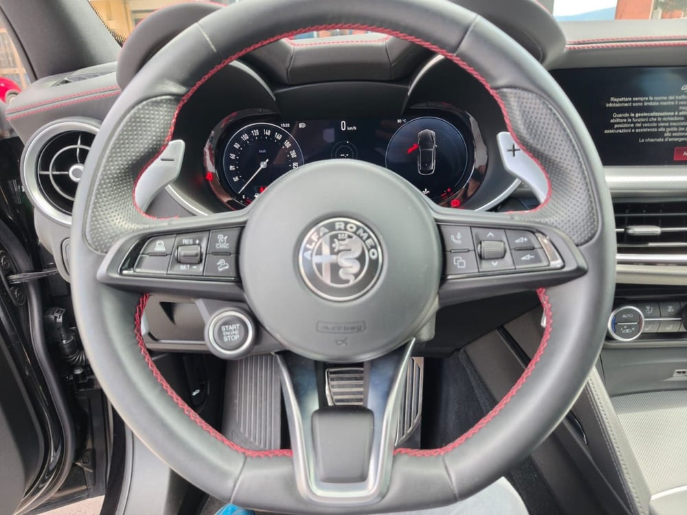 Alfa Romeo Stelvio usata a L'Aquila (17)