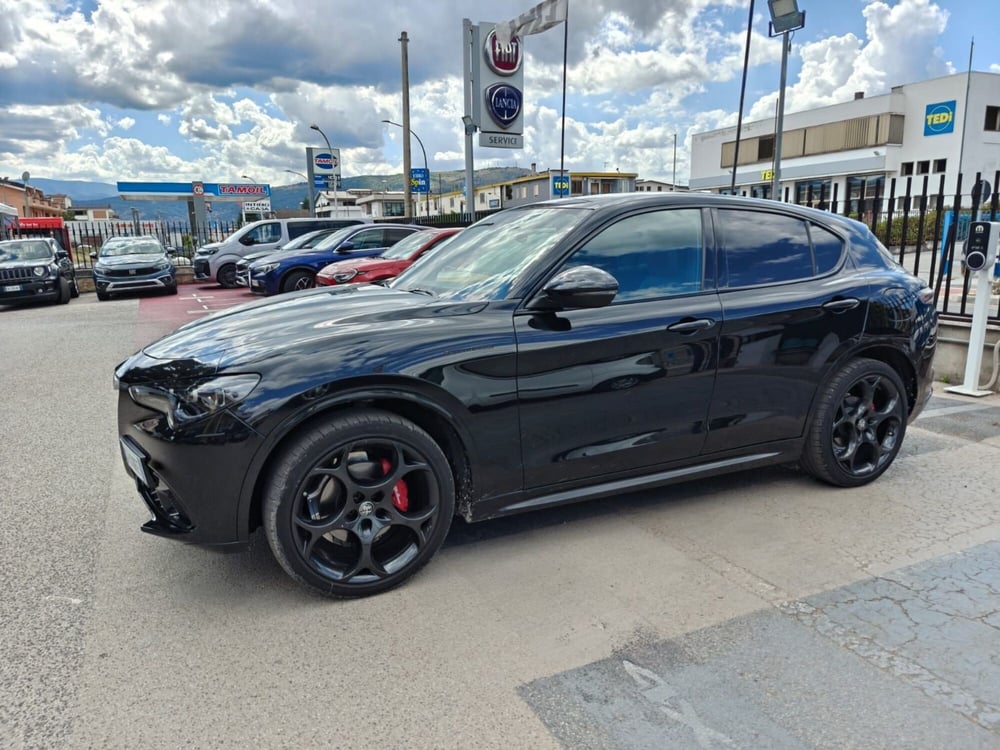 Alfa Romeo Stelvio usata a L'Aquila (3)