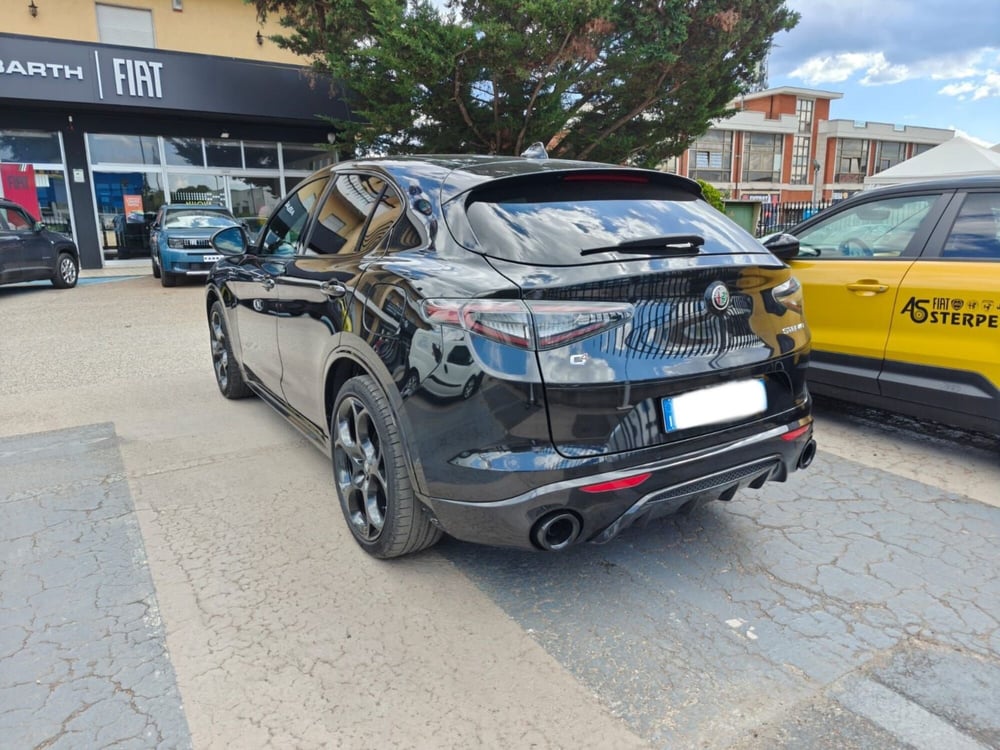 Alfa Romeo Stelvio usata a L'Aquila (5)