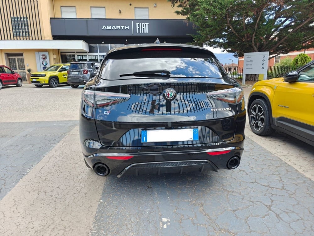 Alfa Romeo Stelvio usata a L'Aquila (7)