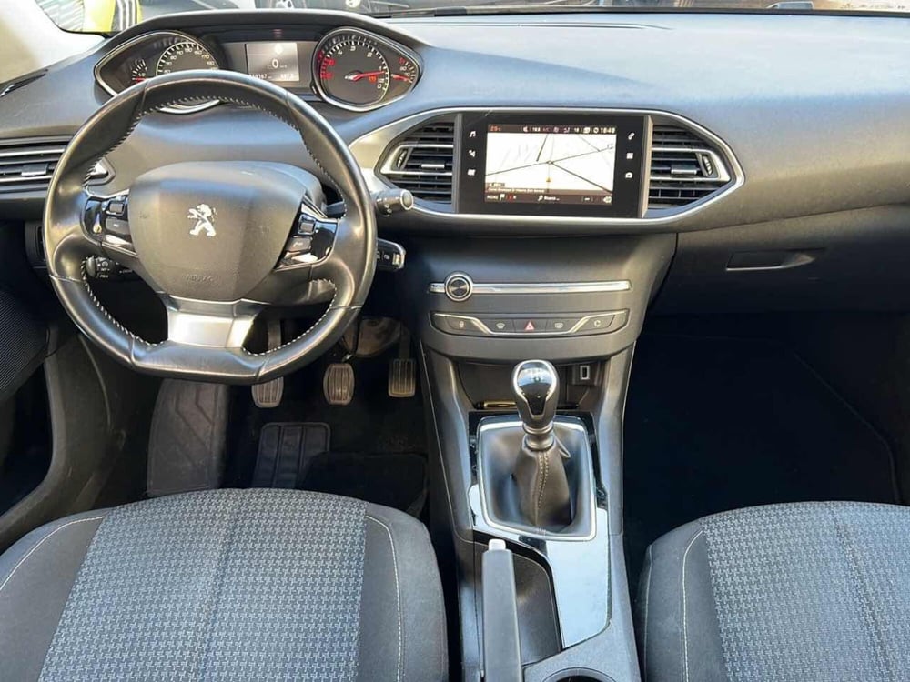 Peugeot 308 SW usata a Foggia (18)