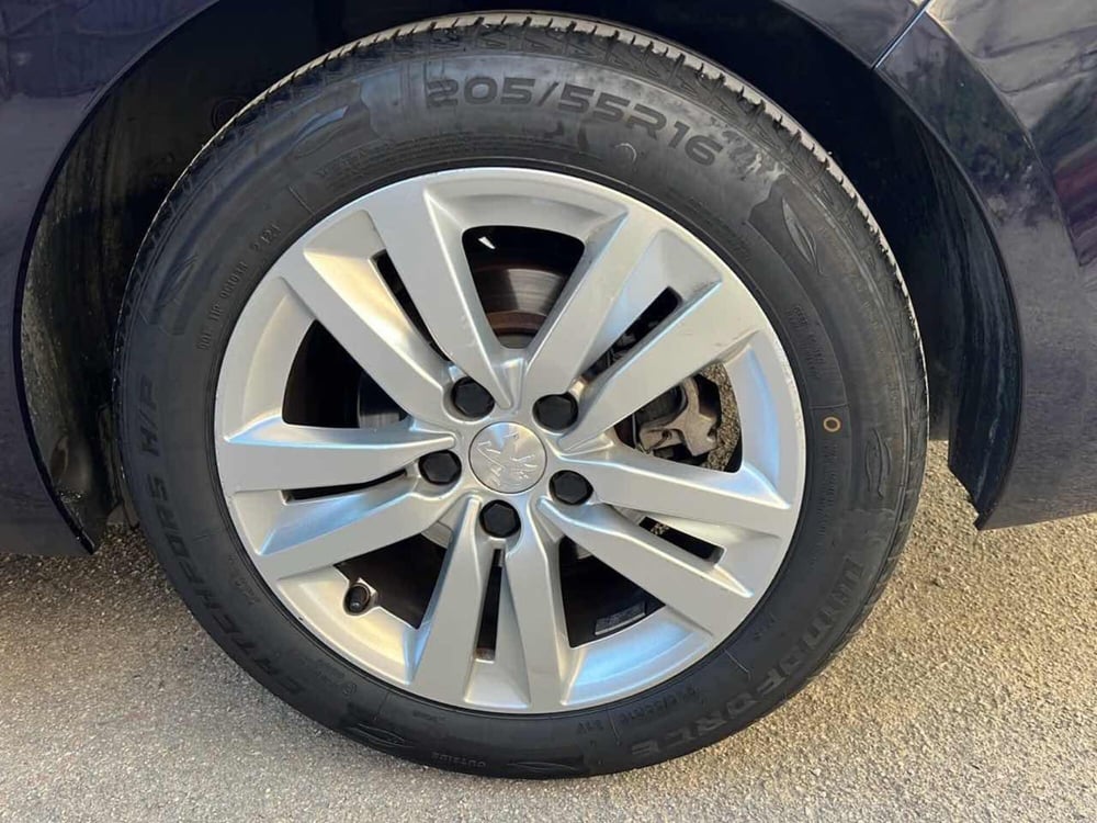 Peugeot 308 SW usata a Foggia (7)