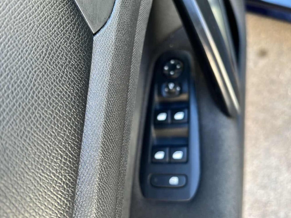 Peugeot 308 SW usata a Foggia (9)