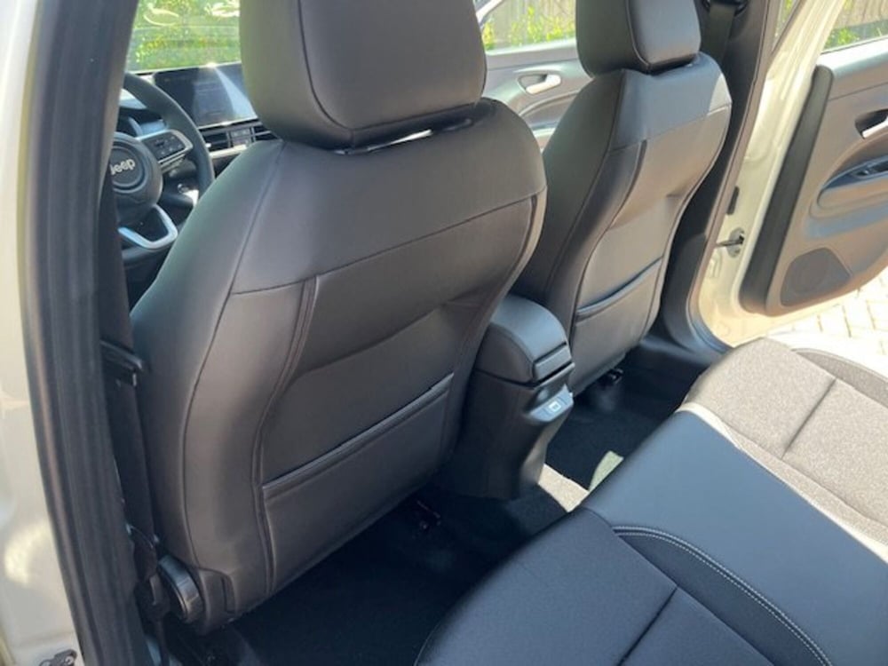 Jeep Avenger nuova a Brescia (20)