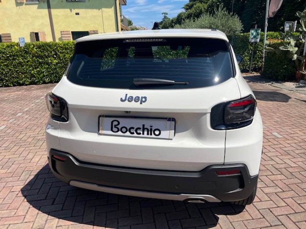 Jeep Avenger nuova a Brescia (8)