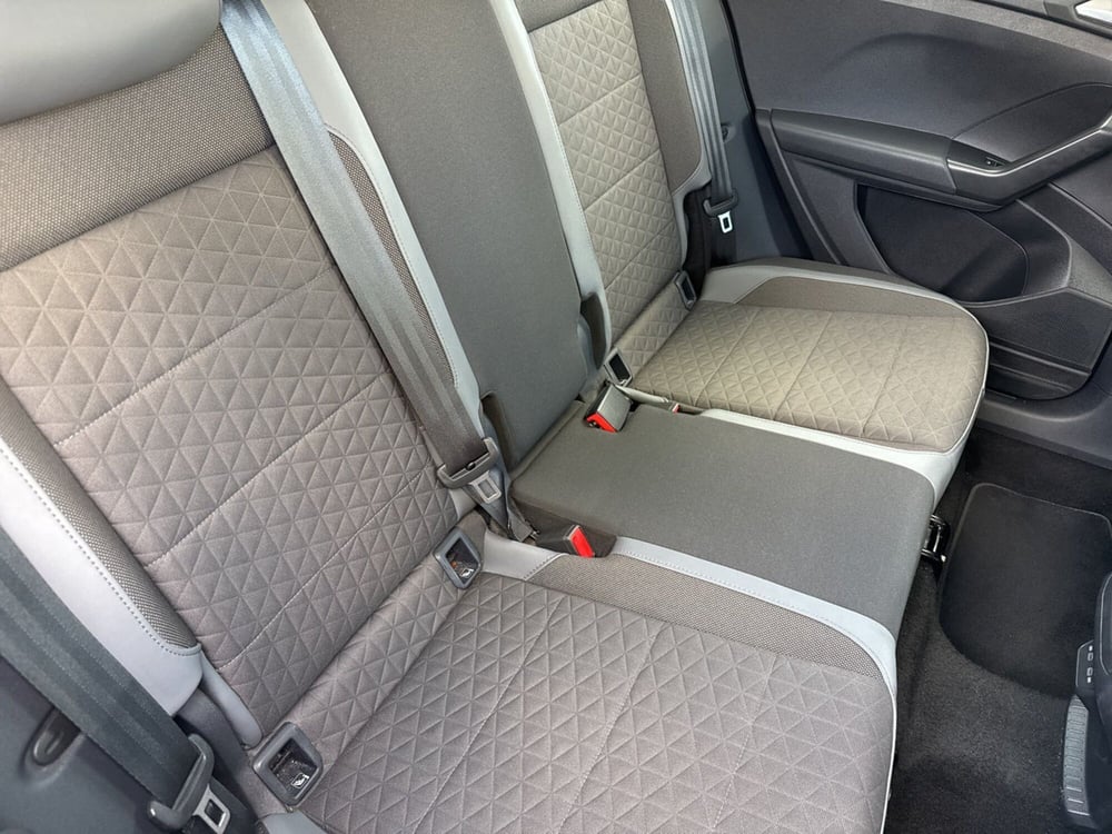 Volkswagen T-Cross usata a Terni (12)