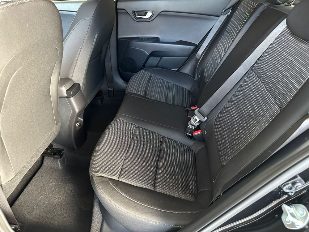 Kia Stonic nuova a Arezzo (13)