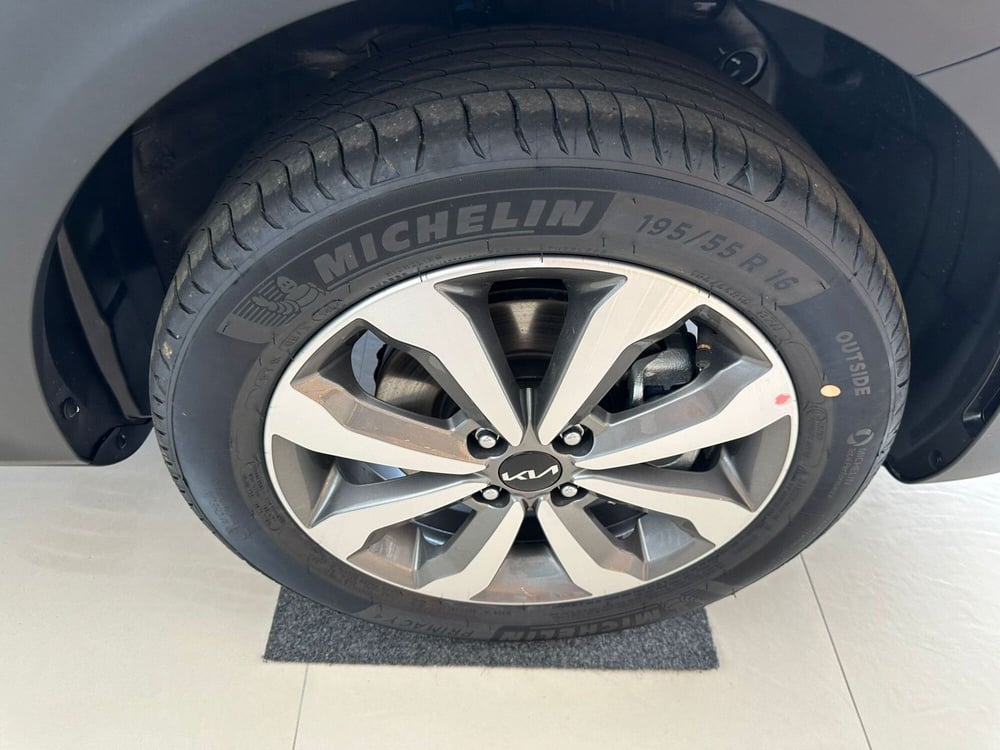 Kia Stonic nuova a Arezzo (19)