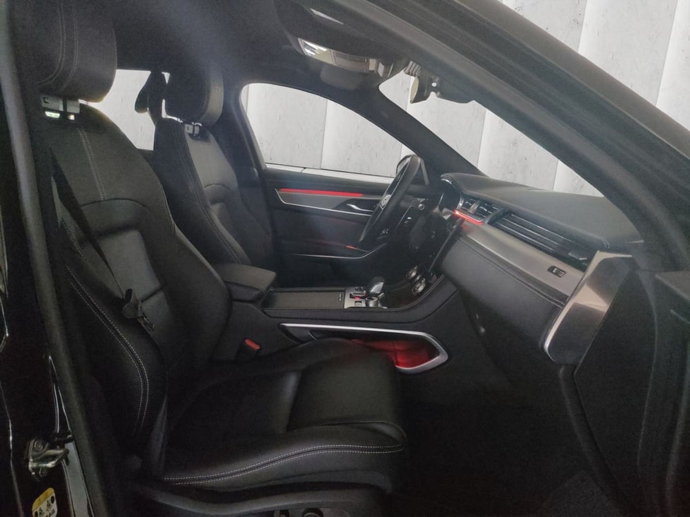 Jaguar F-Pace usata a Milano (3)