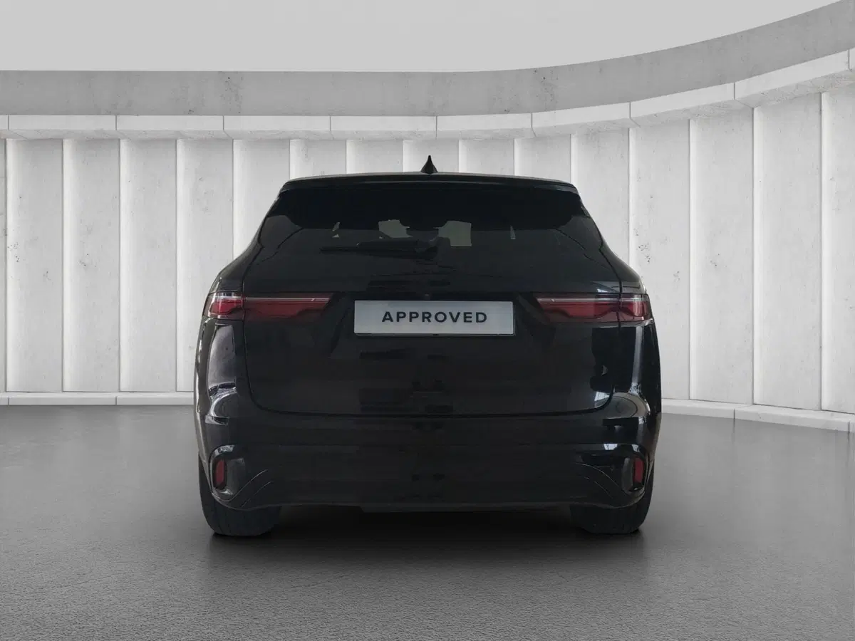 Jaguar F-Pace usata a Milano (7)