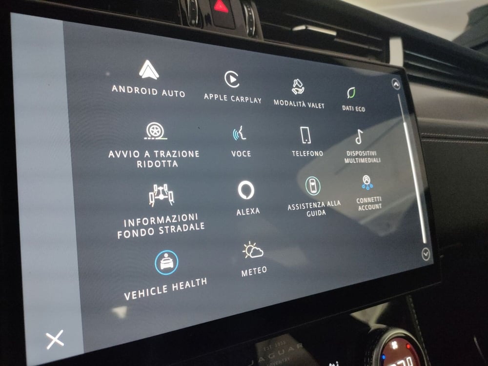 Jaguar F-Pace usata a Milano (16)