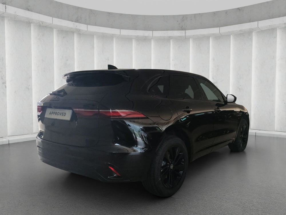 Jaguar F-Pace usata a Milano (2)