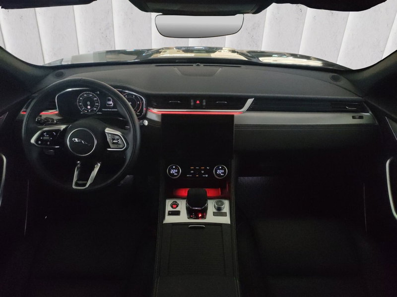 Jaguar F-Pace usata a Milano (3)