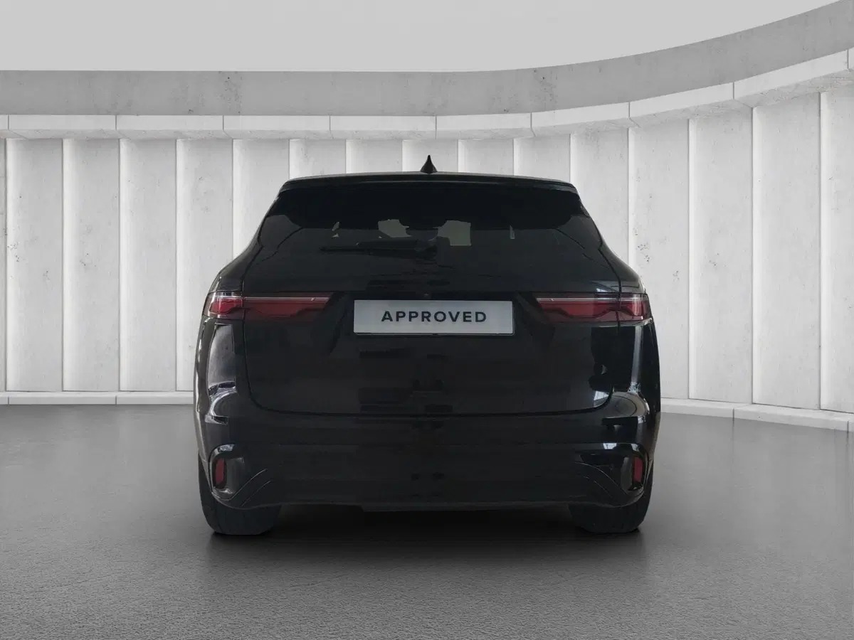 Jaguar F-Pace usata a Milano (7)