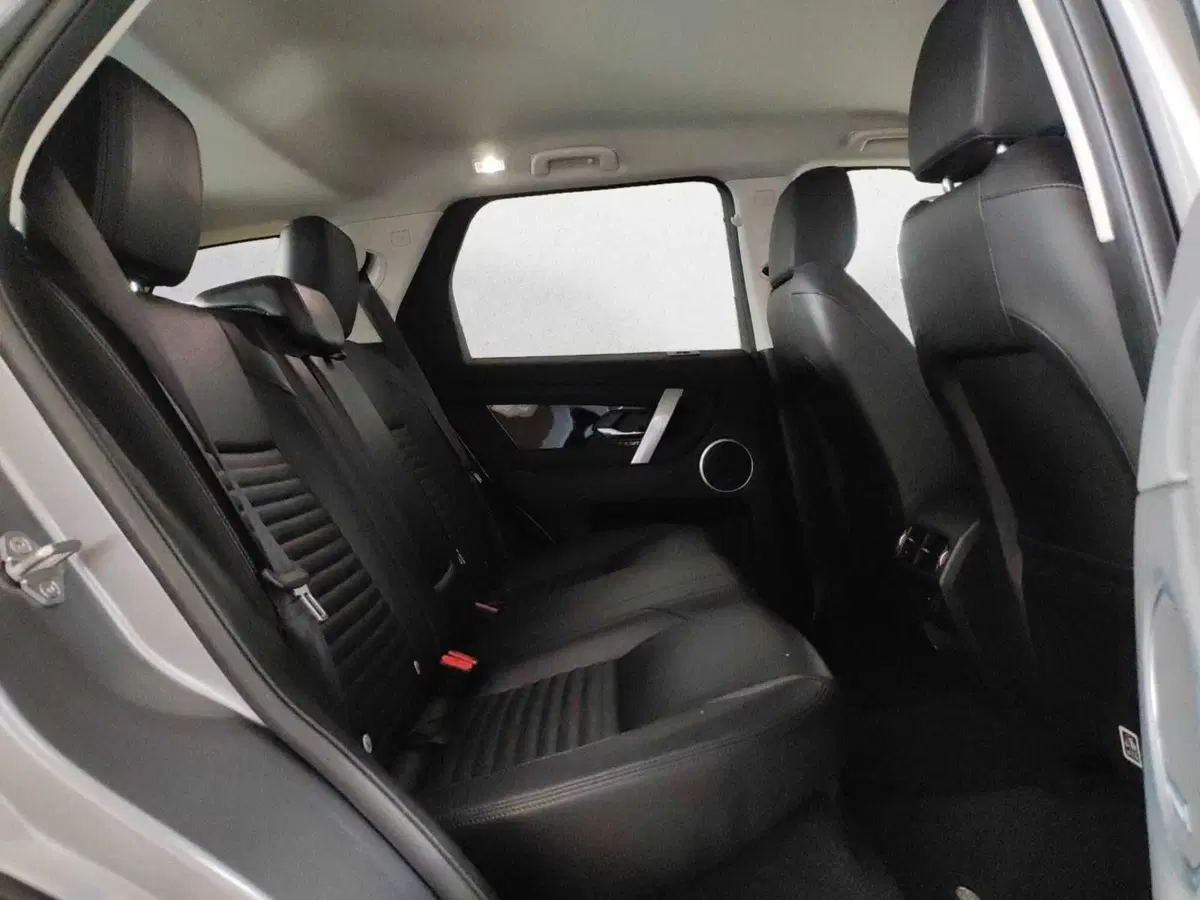 Land Rover Discovery Sport usata a Perugia (5)