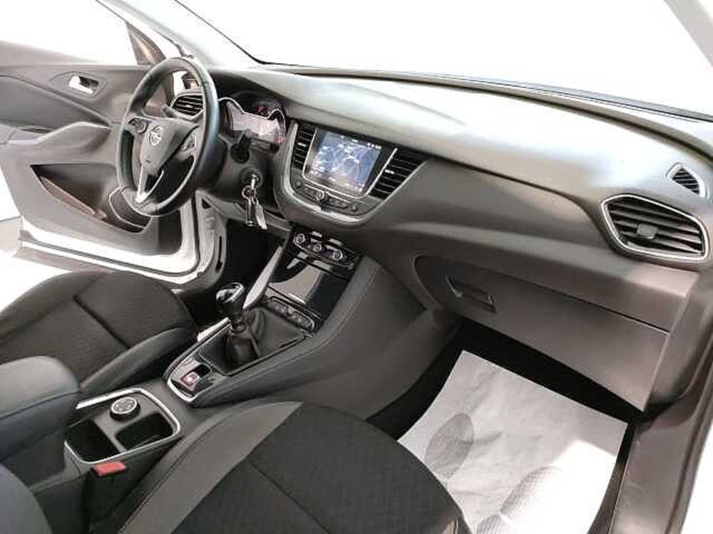 Opel Grandland X usata a Teramo (12)