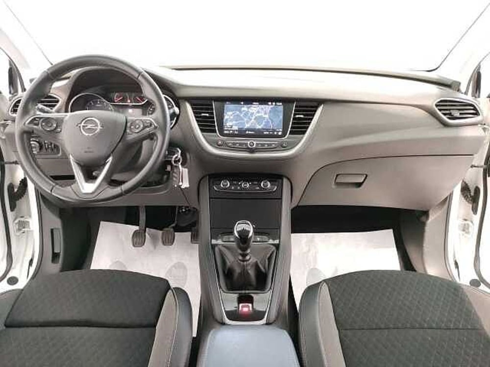 Opel Grandland X usata a Teramo (16)