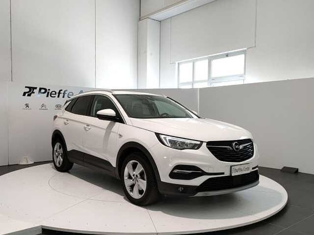 Opel Grandland X usata a Teramo (6)