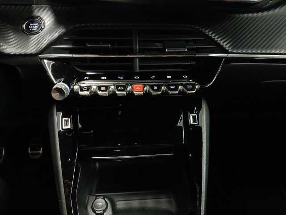 Peugeot 208 usata a Teramo (19)