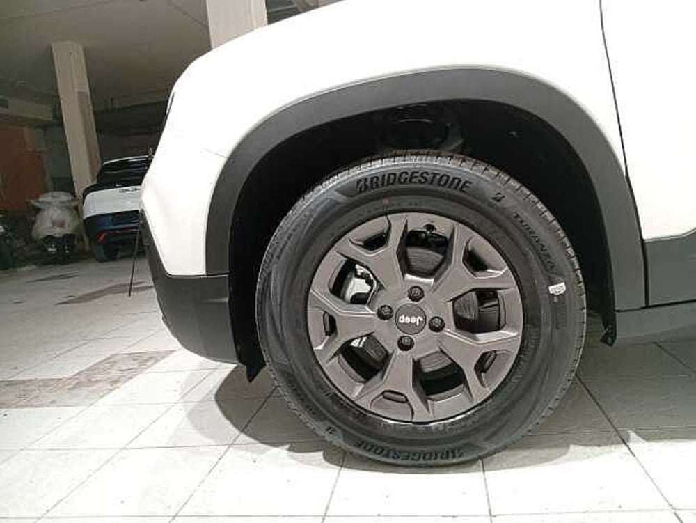 Jeep Avenger nuova a Teramo (10)