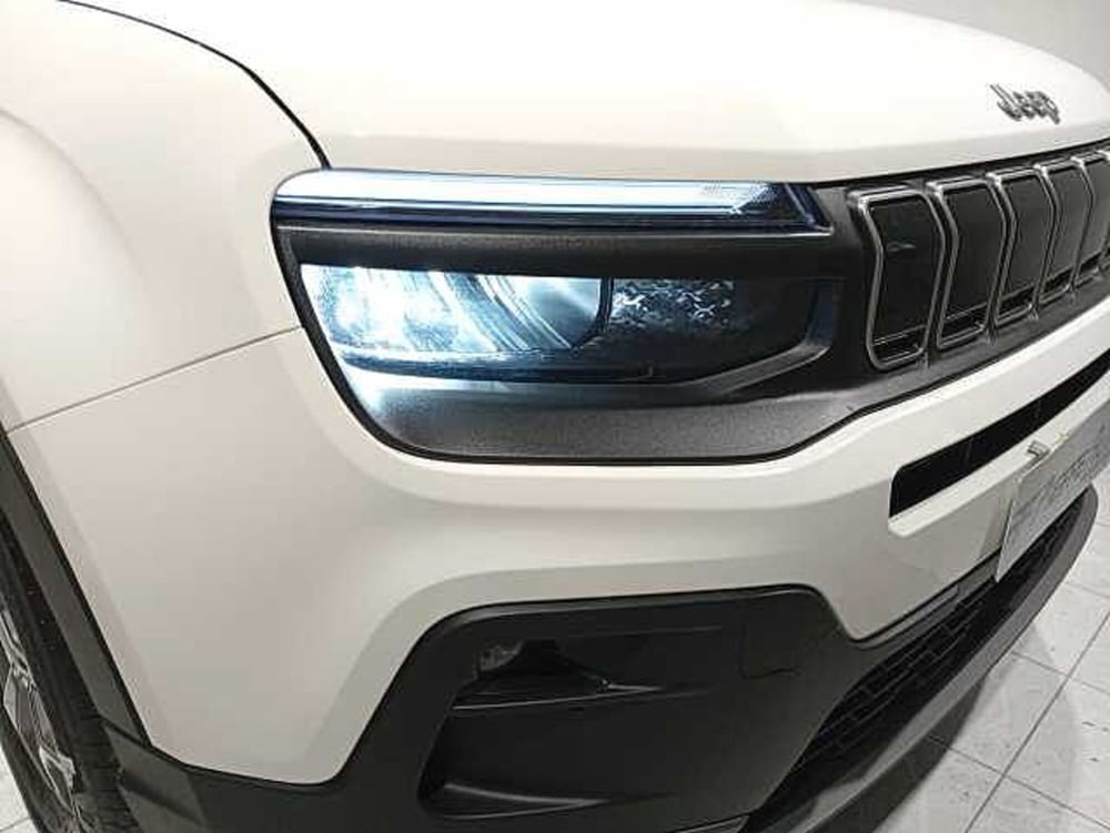 Jeep Avenger nuova a Teramo (17)