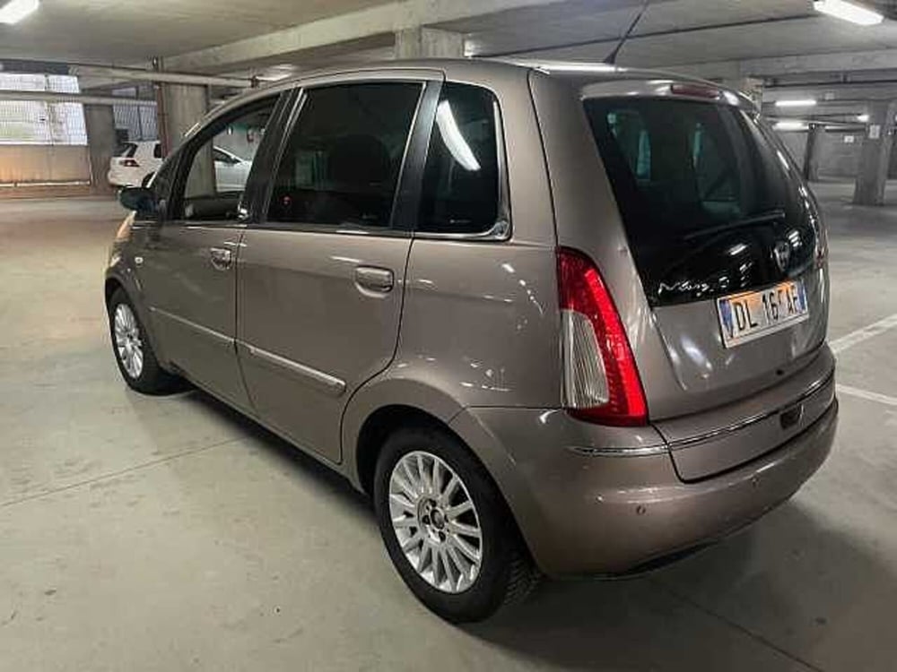 Lancia Musa usata a Genova (3)
