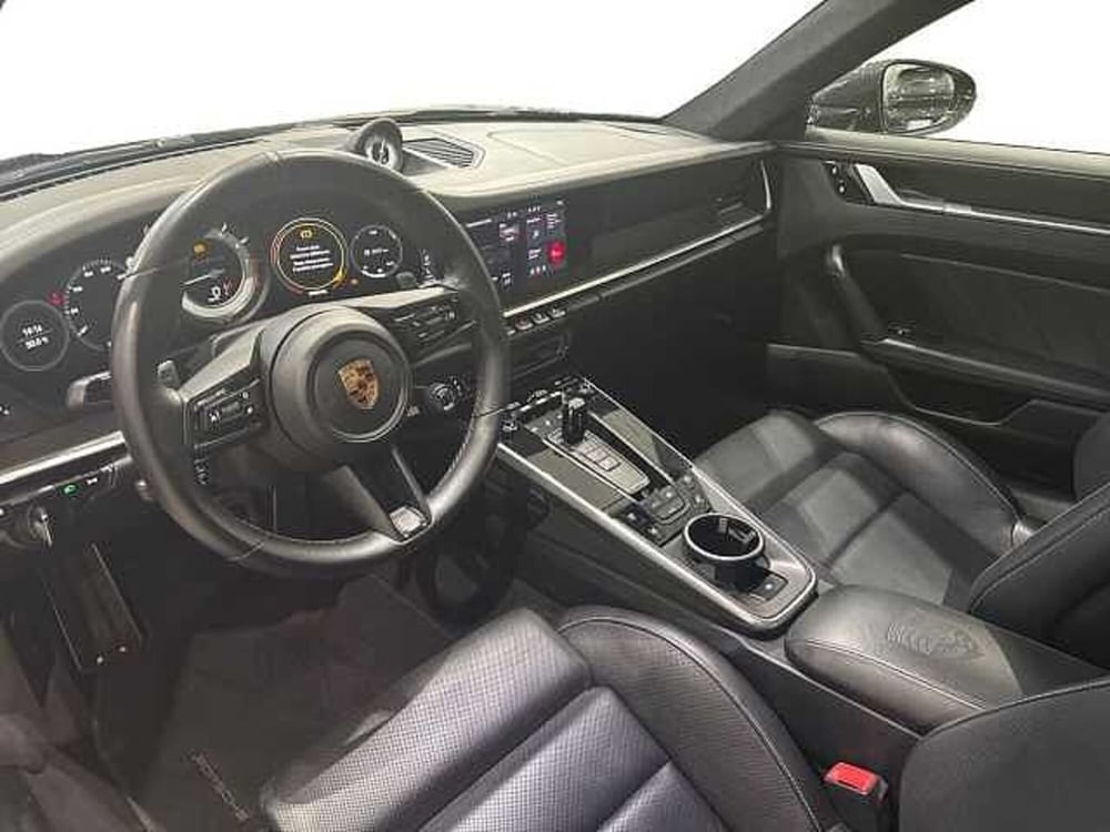 Porsche 911 Coupé nuova a Napoli (11)