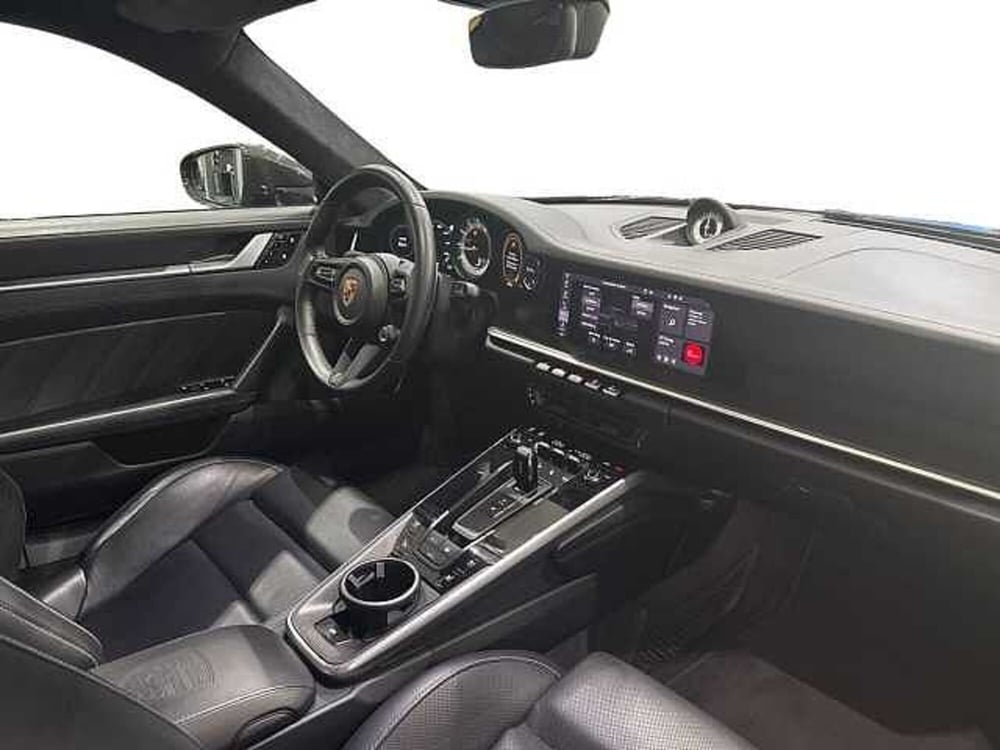 Porsche 911 Coupé nuova a Napoli (12)