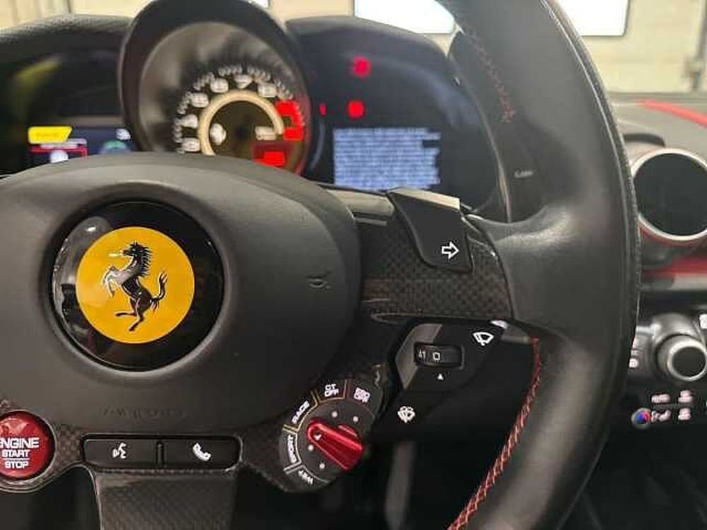 Ferrari 812 Coupé nuova a Napoli (15)