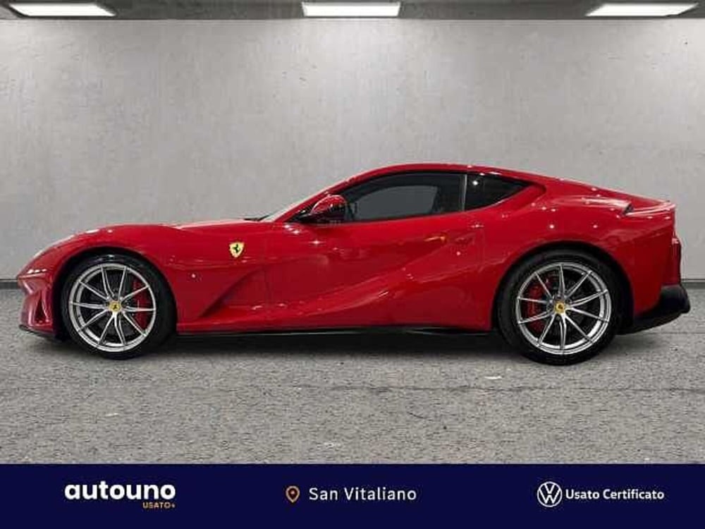 Ferrari 812 Coupé nuova a Napoli (2)