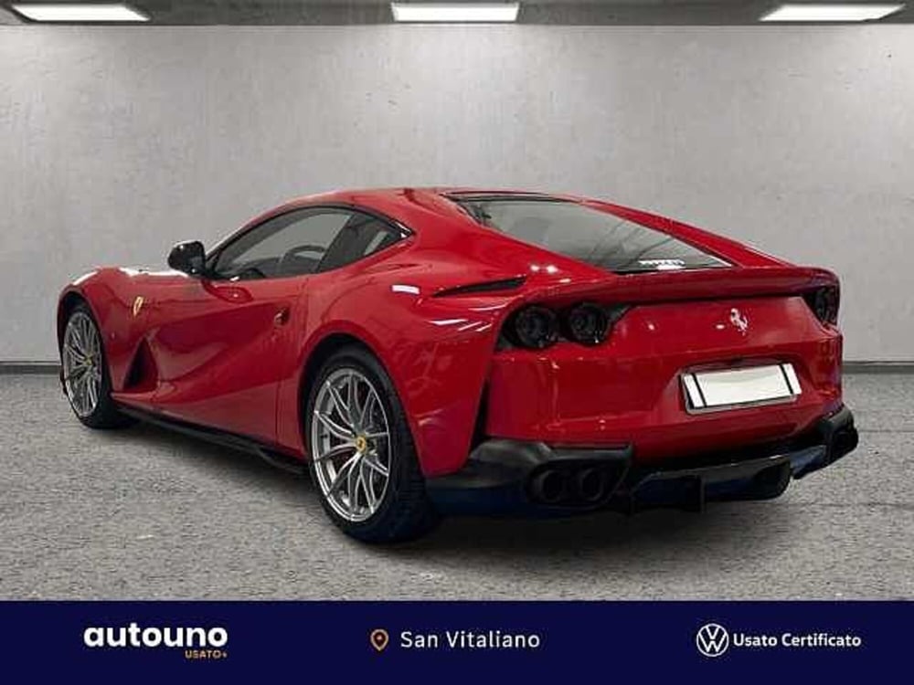 Ferrari 812 Coupé nuova a Napoli (3)