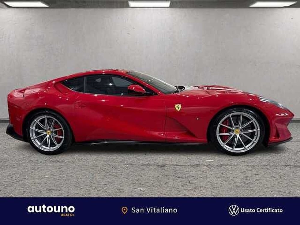 Ferrari 812 Coupé nuova a Napoli (6)