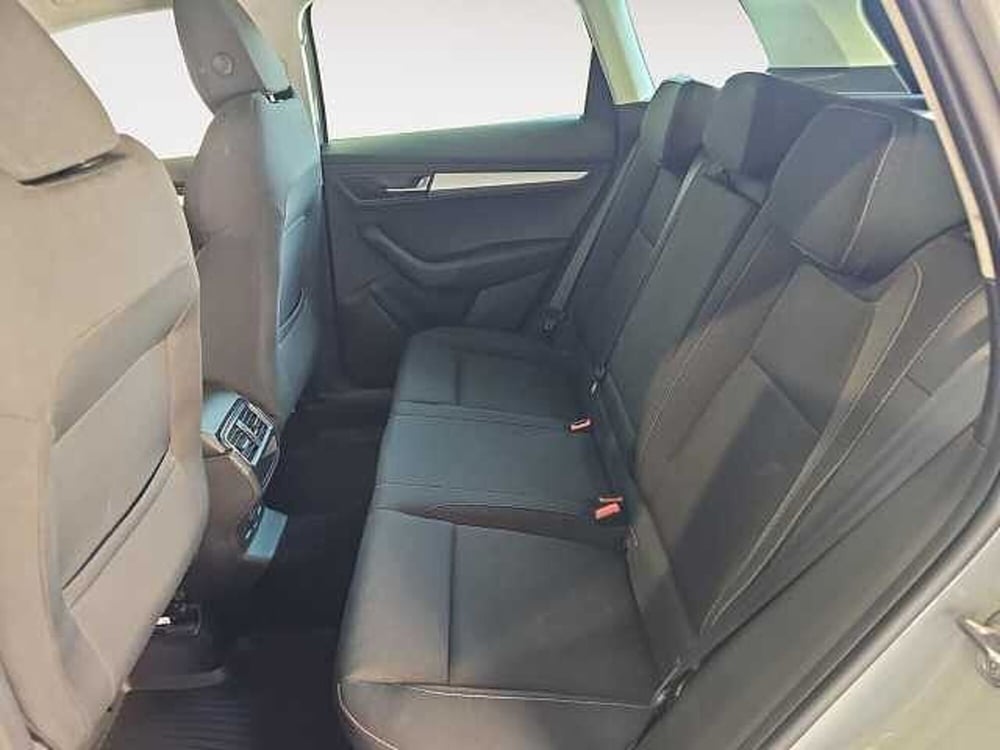 Skoda Karoq usata a Lecco (13)