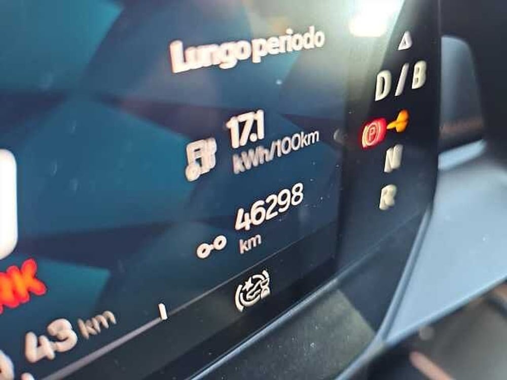 Cupra Born usata a Lecco (17)