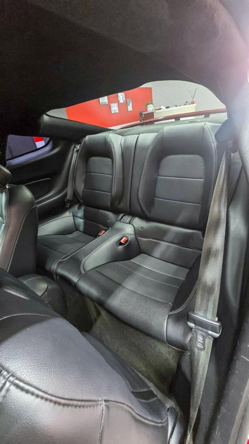 Ford Mustang Cabrio usata a Lecce (17)